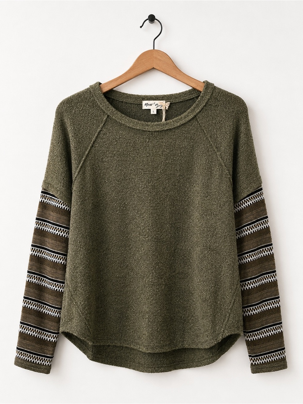 NWT Very J New In Boutique Olive Green Striped Sleeve Crewneck Sweater Sz L